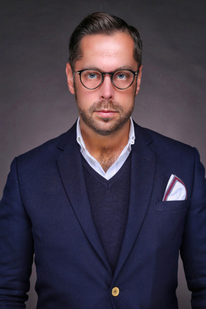 Marco Bartl Marco Bartl, Dozent der Akademie Help Seniorenassitenten-Ausbildung