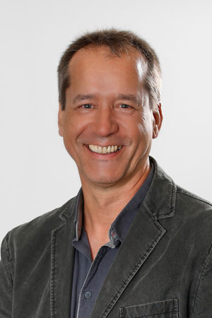 Siegfried Bader Siegfried Bader, Dozent der Akademie Help Seniorenassitenten-Ausbildung