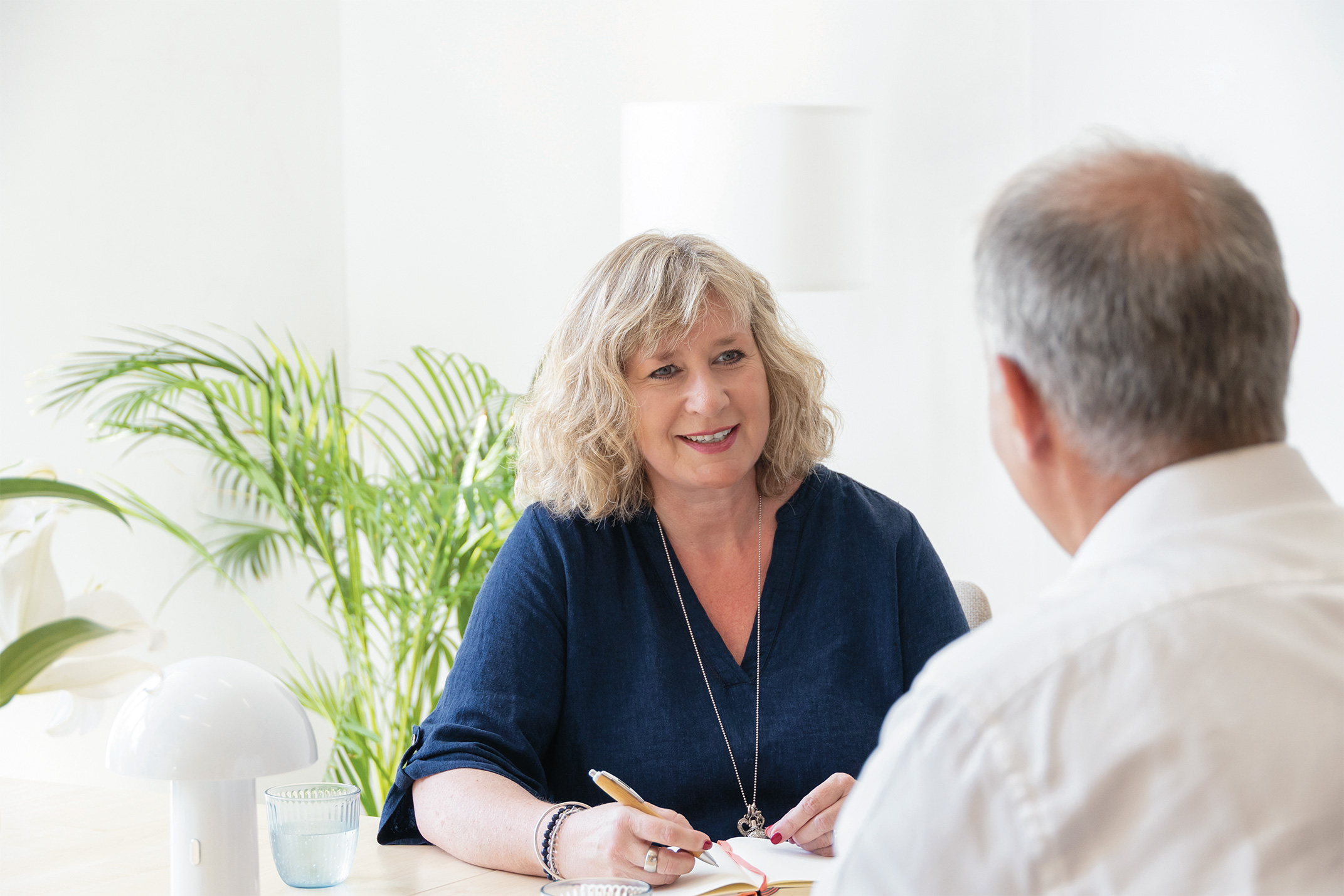 Professionelles Life- und Business-Coaching in München – online & persönlich vor Ort. Zertifizierte Coaches für Karriere, Führung und Persönlichkeitsentwicklung. Erstgespräch kostenlos.