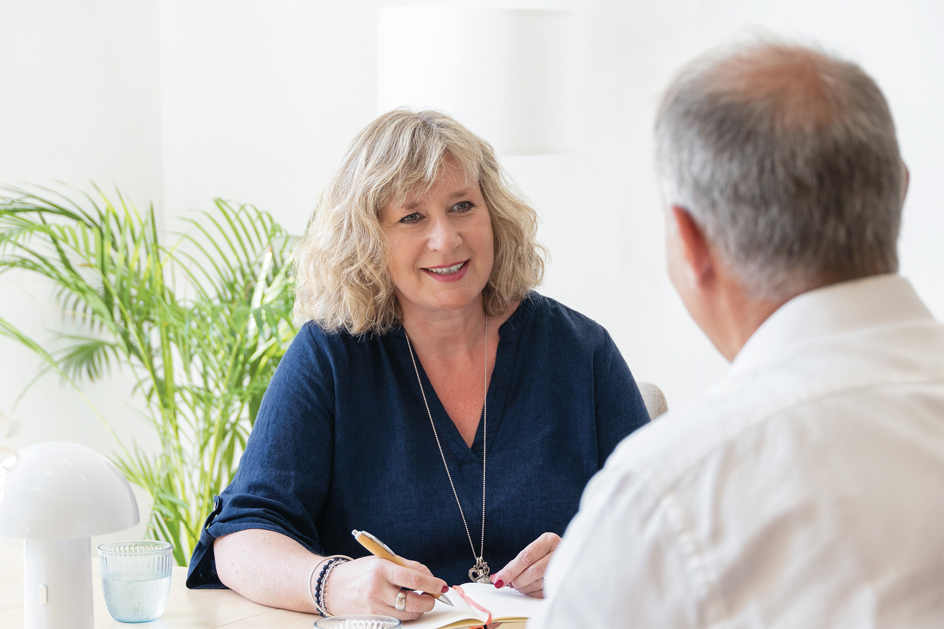 Zwischen Auftrag und Überforderung – rechtliche Betreuung souverän gestalten Direktcoaching der HELP Akademie – Weil Veränderung einen Menschen braucht, der an Sie glaubt